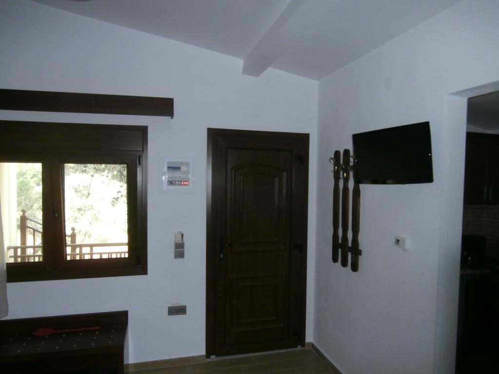 Villa Barouti Koinira Bilik gambar