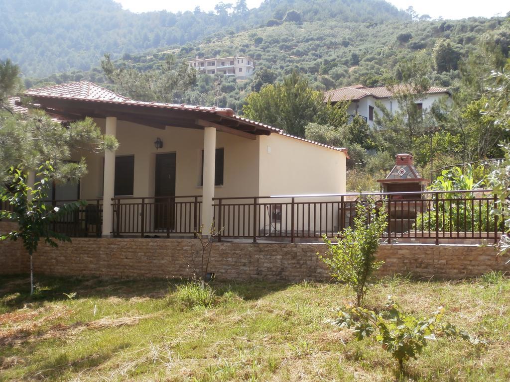 Villa Barouti Koinira Luaran gambar